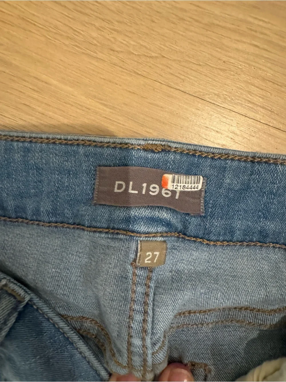 DL1961 Light Wash Skinny Jeans